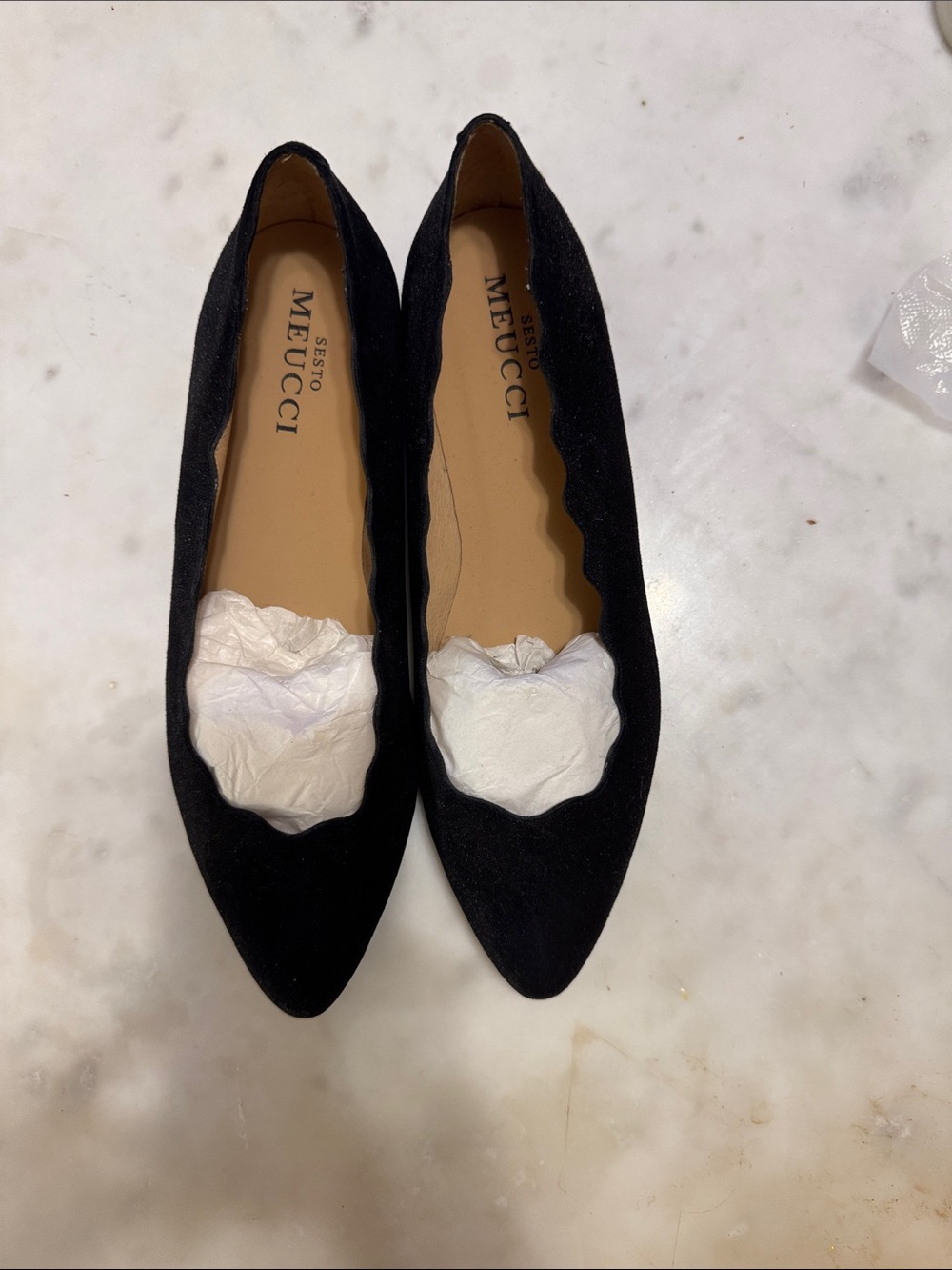 Sesto Meucci Black Almond-toe Scalloped-Edge Low Flats